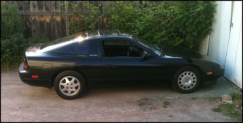 http://i82.photobucket.com/albums/j257/scott213/1990 Nissan 240sx/21.jpg